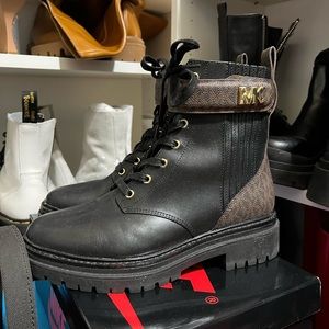 MICHAEL KORS Stark boots